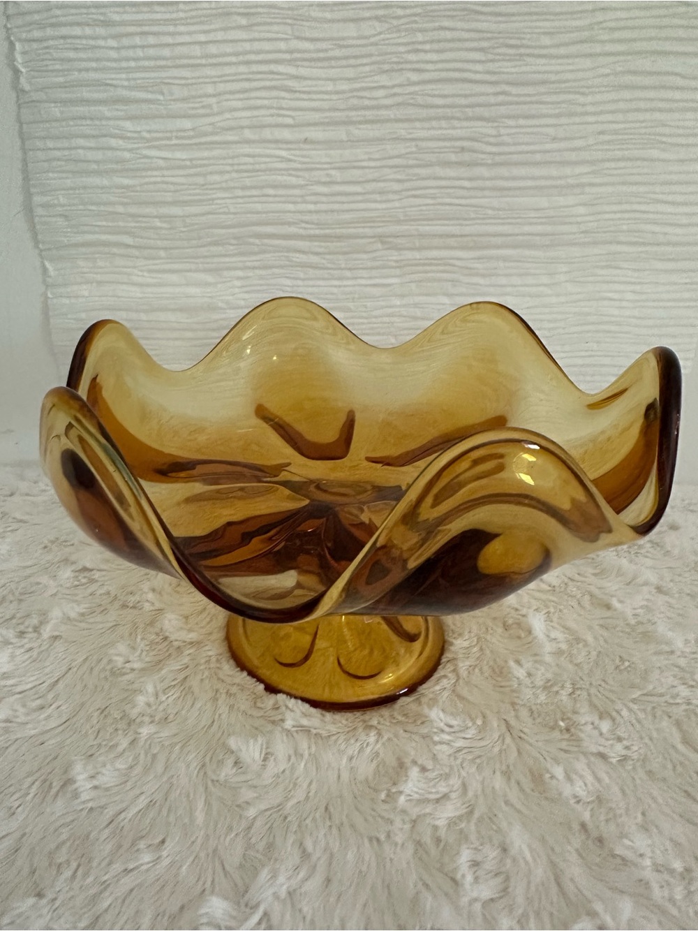 Vintage Viking Art Glass 6 Petal Footed Dish